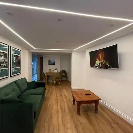 Delrae Apartments Manchester Exterior photo